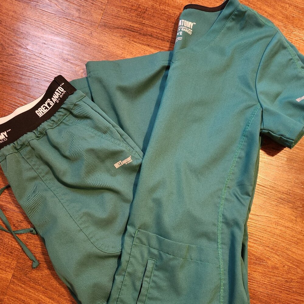 XS Grey's Anatomy Scrubs